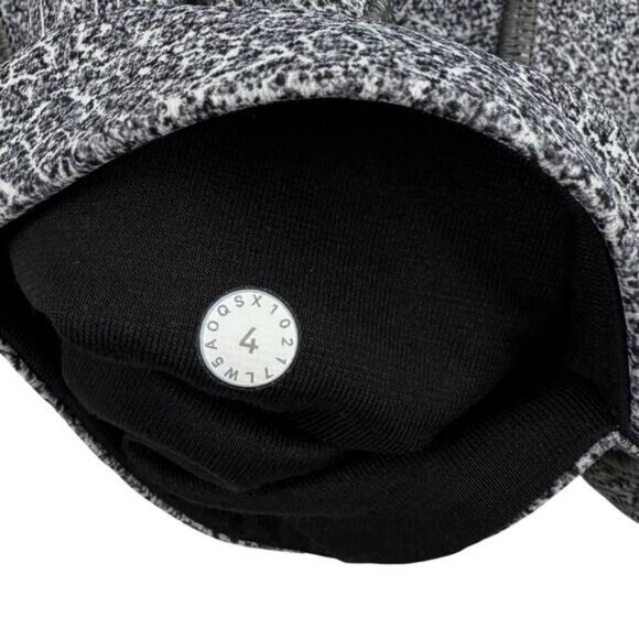 Lululemon Train Times 7/8 Pant 25" In Fractal Alpine White Black Size 4 - Picture 10 of 10